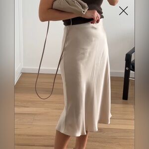 Quince 100% Washable SILK Soft Sensuous Champagne Midi Skirt Graceful Flowy Sz S